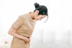 施術後にお客様をお見送りするイメージ